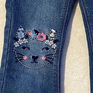 Girls jeans by Squeeze size 5 Dark Wash Embroidered Cats Pink